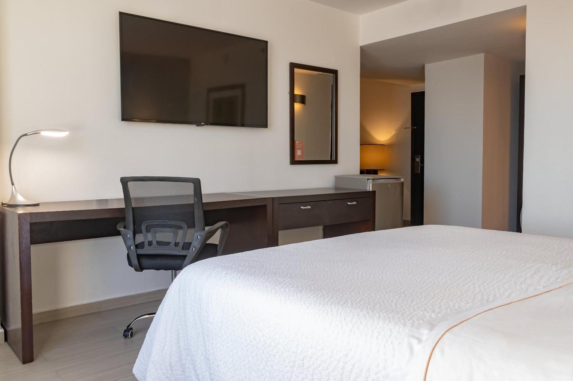 Fiesta Inn Tepic Kültér fotó